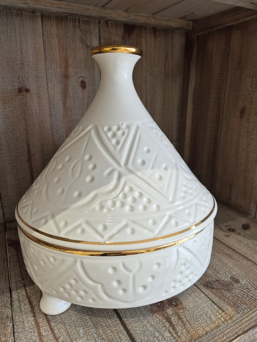 Tagine contours dorés